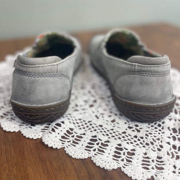 Keen Cush Gray-Green Fabric and Suede Upper 7 Slip On Sneaker - Picture 4 of 6